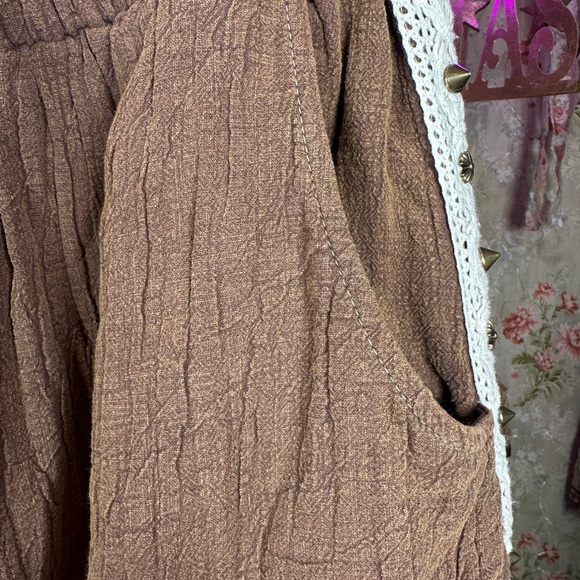 POL Clothing Double Gauze Jogger Pants With Studded Lace Trim
NWOT - Picture 9 of 11